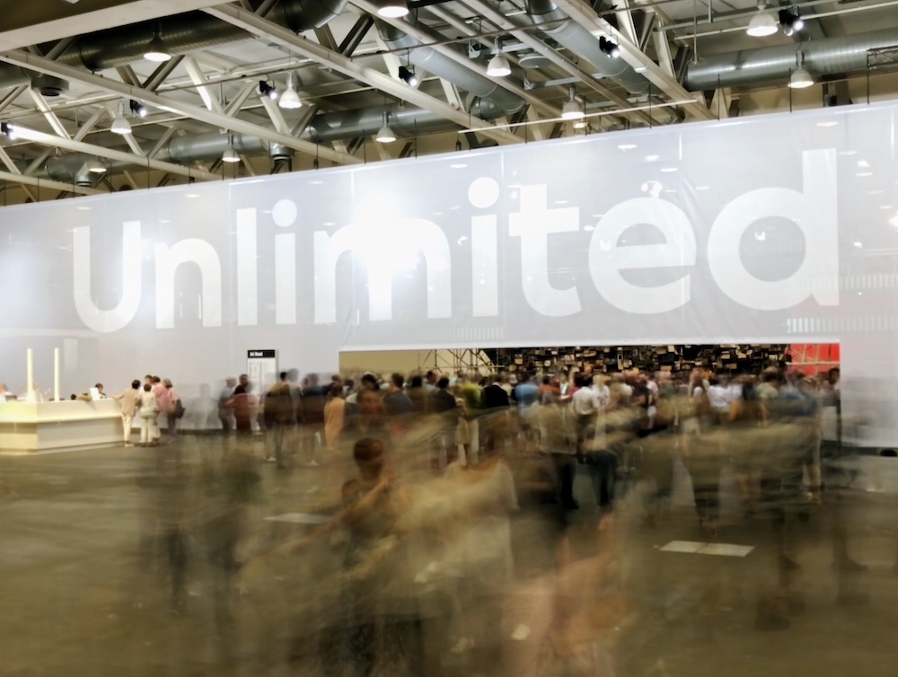 Art-Basel-2018-by-Ioannis-Martinis-Unlimited-Eingang